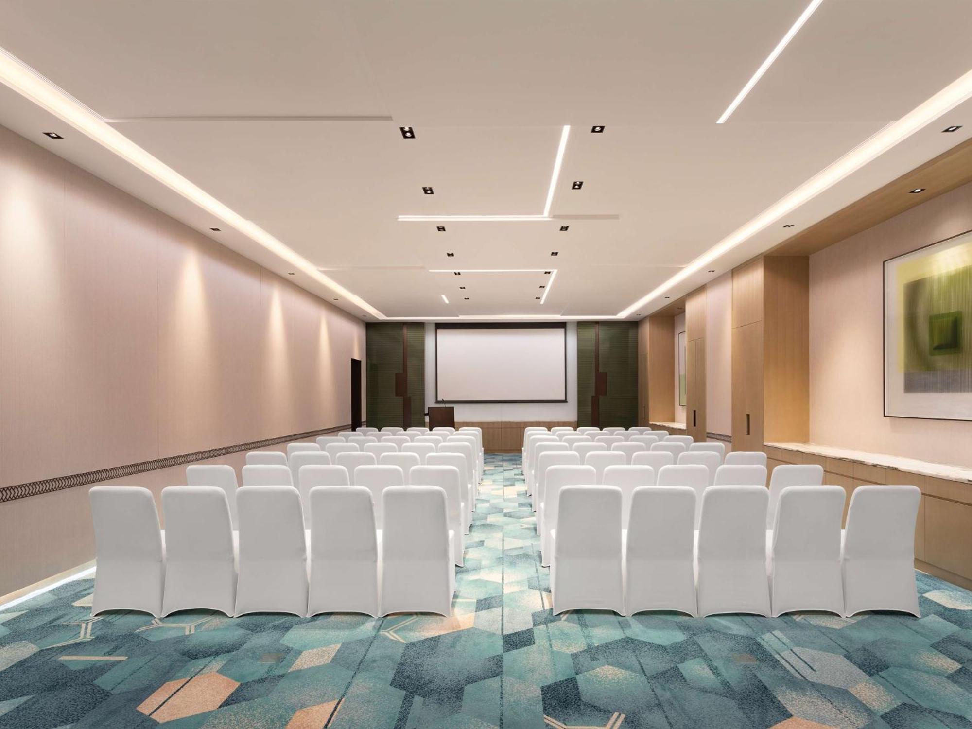 Doubletree By Hilton Kunming Airport Hotel Exterior photo
