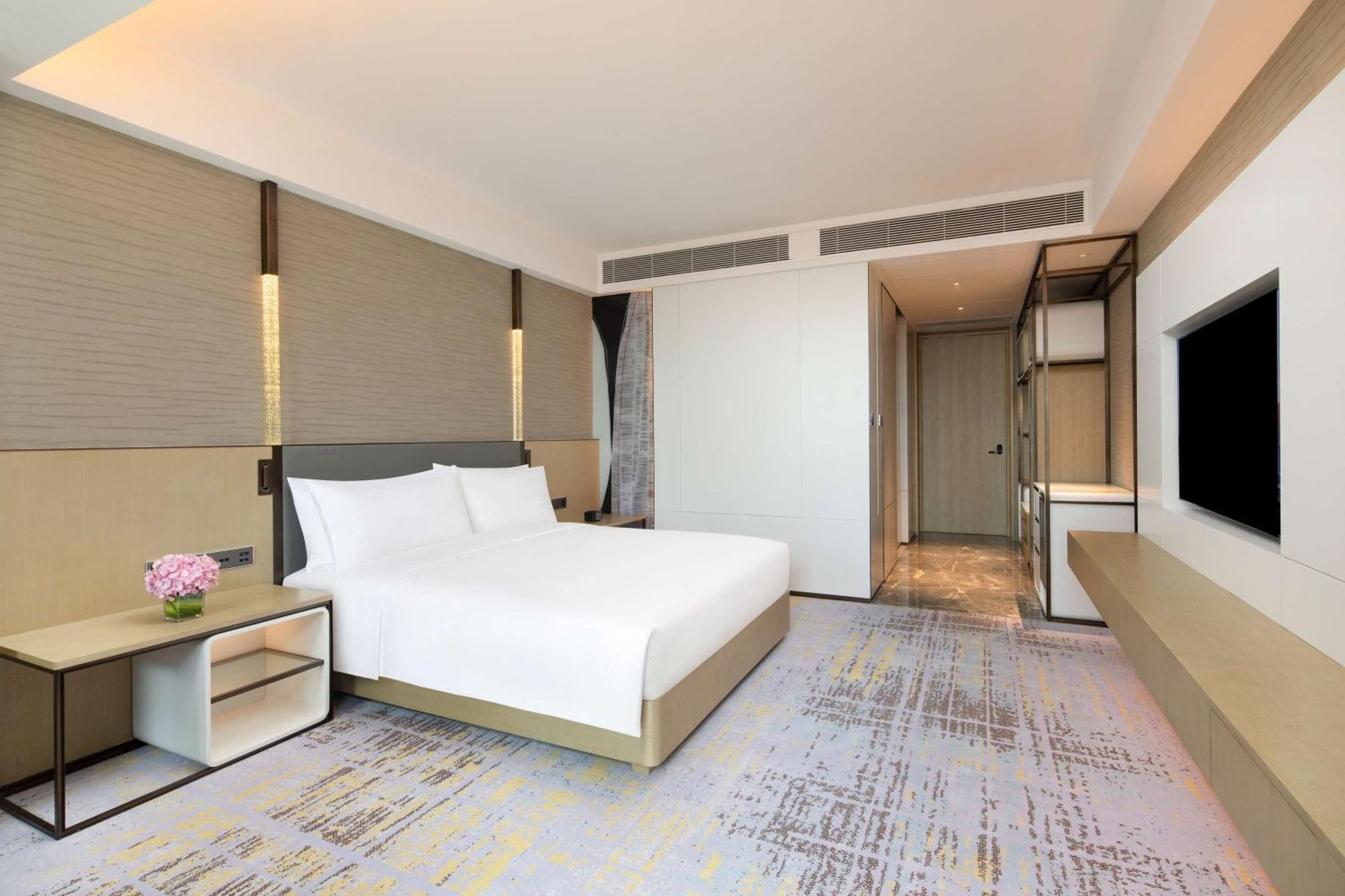 Doubletree By Hilton Kunming Airport Hotel Exterior photo