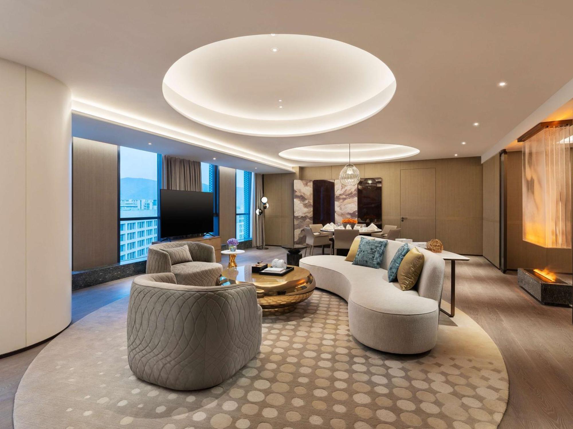 Doubletree By Hilton Kunming Airport Hotel Exterior photo
