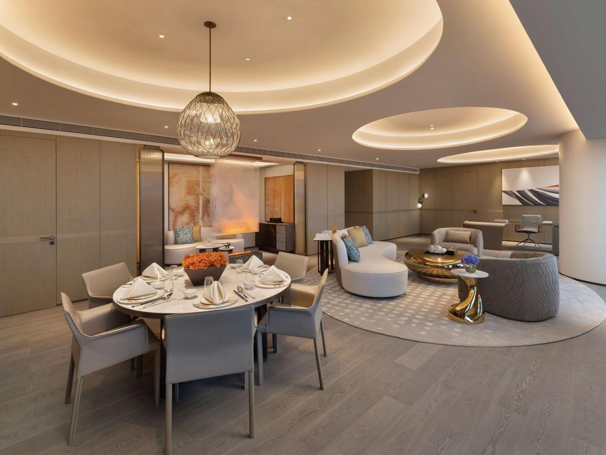 Doubletree By Hilton Kunming Airport Hotel Exterior photo